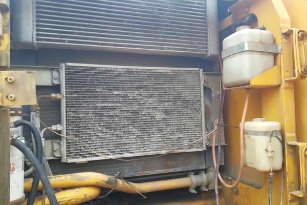 陕西出售转让二手6000小时2012年龙工LG6235挖掘机