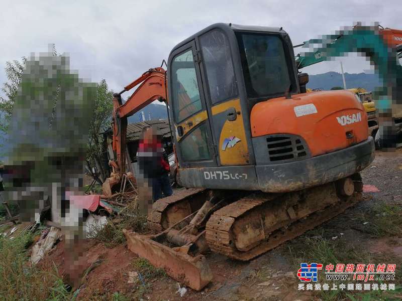 贵州出售转让二手11000小时2009年斗山DH60挖掘机