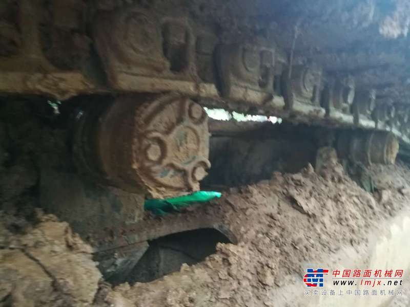 陕西出售转让二手6000小时2011年JCBJS240LC挖掘机
