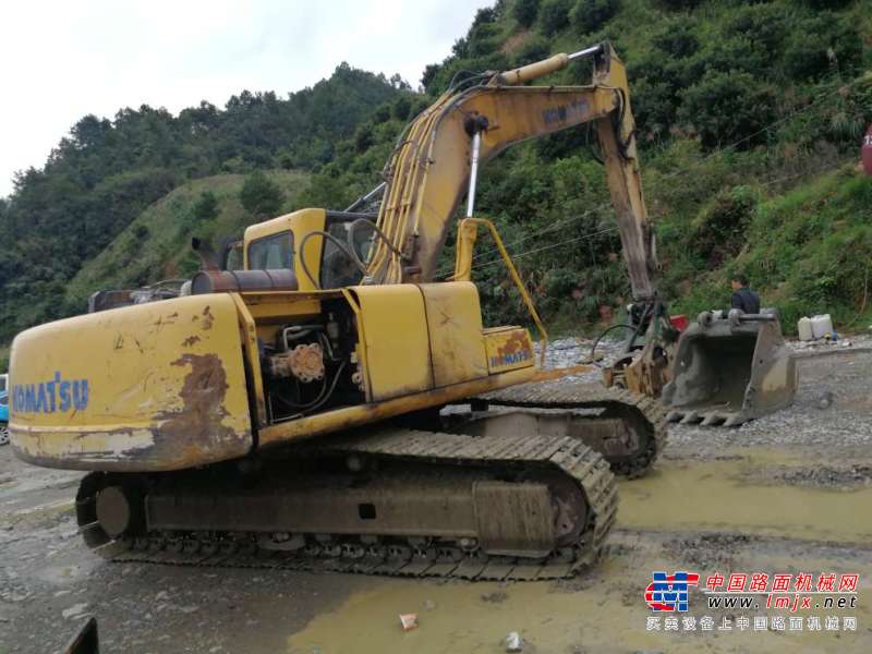 贵州出售转让二手10800小时2009年柳工CLG225C挖掘机