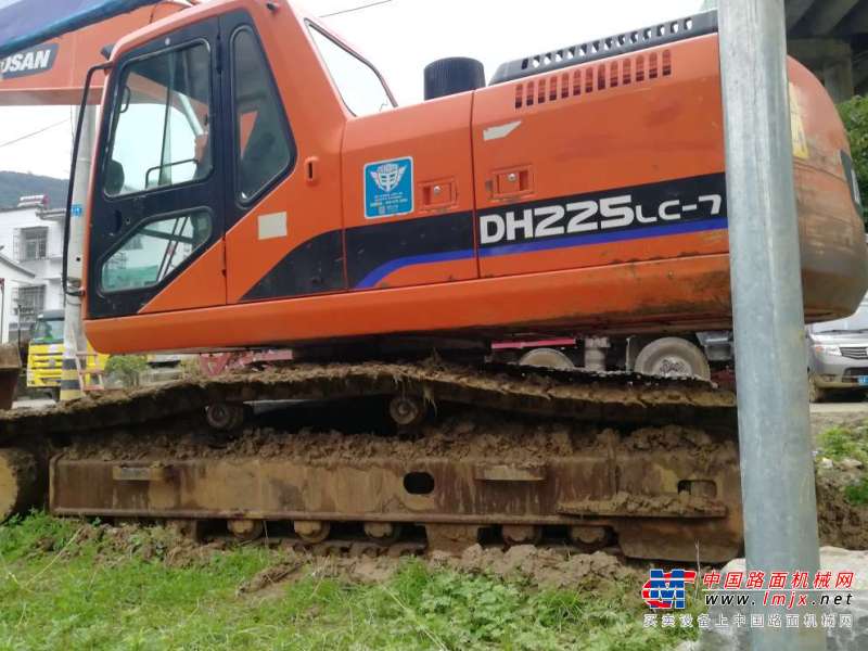陕西出售转让二手7000小时2010年斗山DH225LC挖掘机