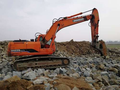 山东出售转让二手7980小时2010年斗山DH225LC挖掘机