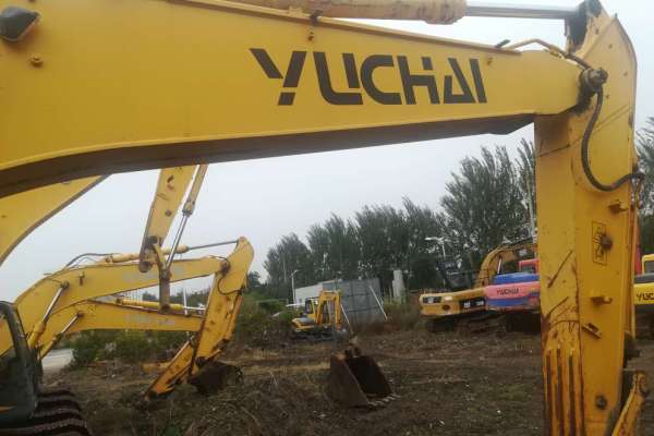 辽宁出售转让二手6900小时2011年玉柴YC230LC挖掘机