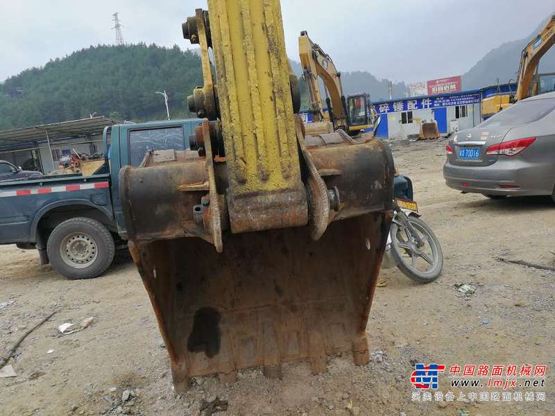 贵州出售转让二手8967小时2009年柳工CLG205C挖掘机