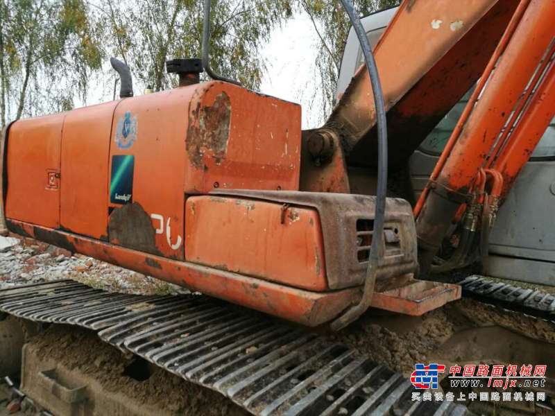 黑龙江出售转让二手13000小时2003年日立EX200挖掘机