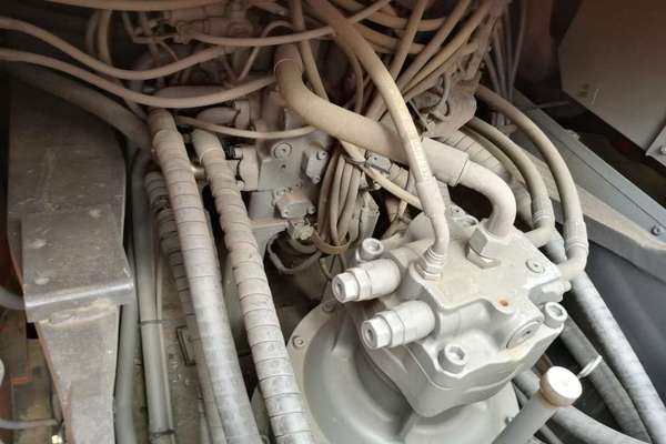 江西出售转让二手650小时2016年日立ZX400LCH挖掘机