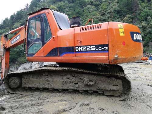 陕西出售转让二手10000小时2009年斗山DH220挖掘机