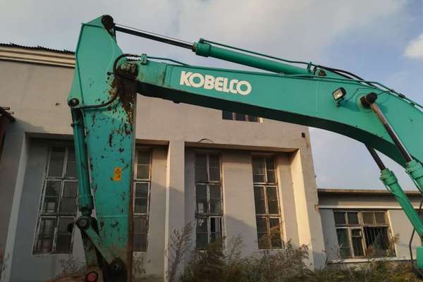 辽宁出售转让二手10000小时2008年神钢SK210LC挖掘机