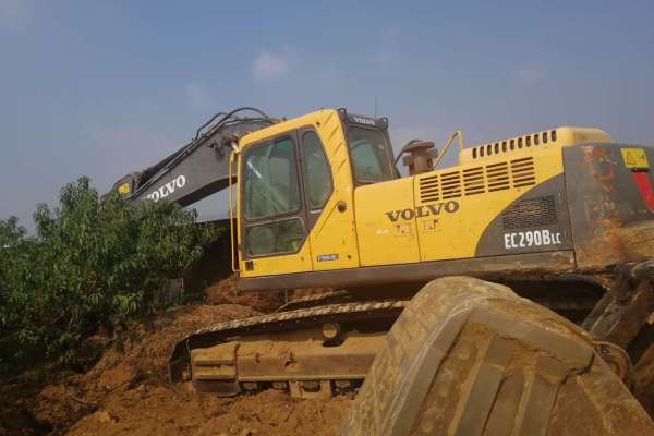 山东出售转让二手7851小时2011年沃尔沃EC290BLC挖掘机