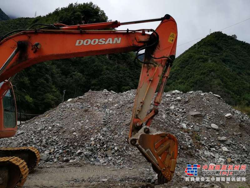 陕西出售转让二手10000小时2008年斗山DH220挖掘机