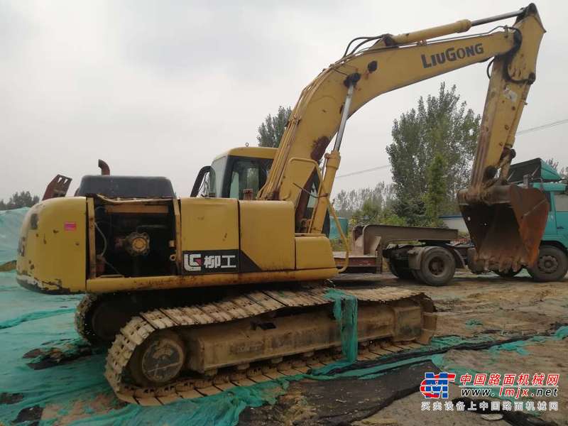 山东出售转让二手9853小时2005年柳工205C挖掘机