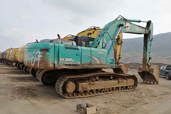 山西出售转让二手7560小时2012年神钢SK350LC挖掘机
