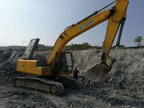 江西出售转让二手6000小时2011年徐工XE210挖掘机