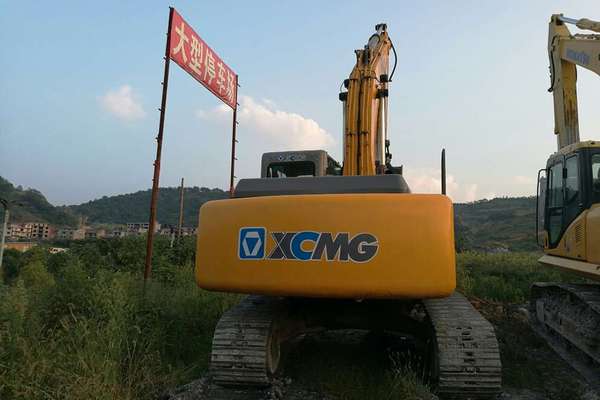 江西出售转让二手7000小时2010年徐工XE210挖掘机