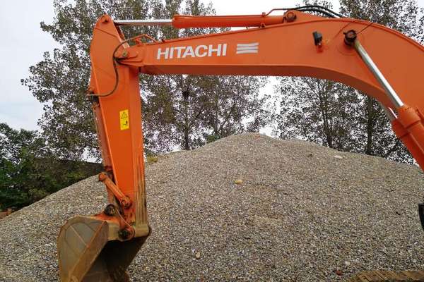 陕西出售转让二手500小时2017年日立ZX250H挖掘机