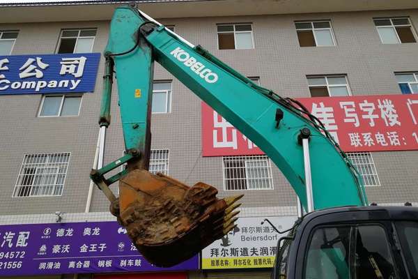 陕西出售转让二手5000小时2011年神钢SK210LC挖掘机