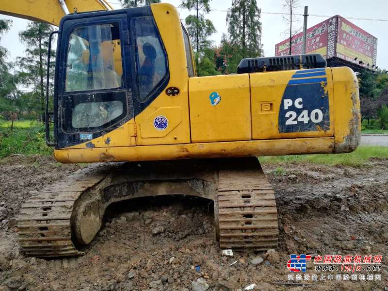 陕西出售转让二手10000小时2009年龙工LG6225挖掘机