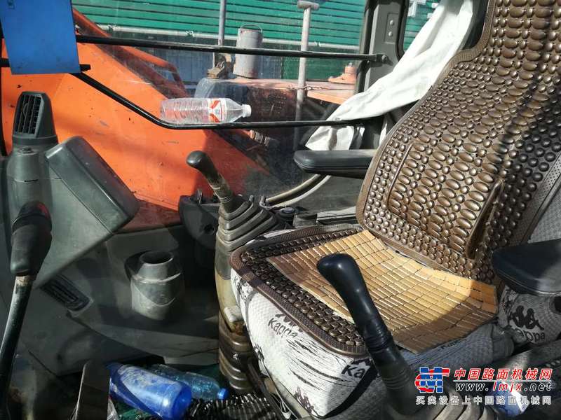 辽宁出售转让二手6000小时2006年日立ZX120挖掘机