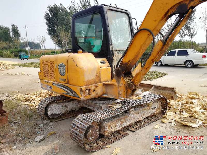 山东出售转让二手8900小时2012年龙工LG6060D挖掘机