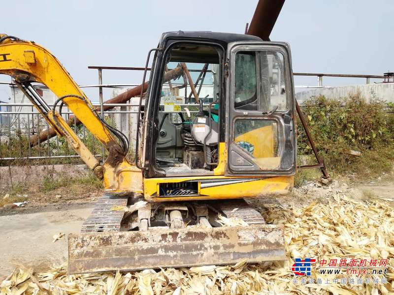 山东出售转让二手8900小时2012年龙工LG6060D挖掘机