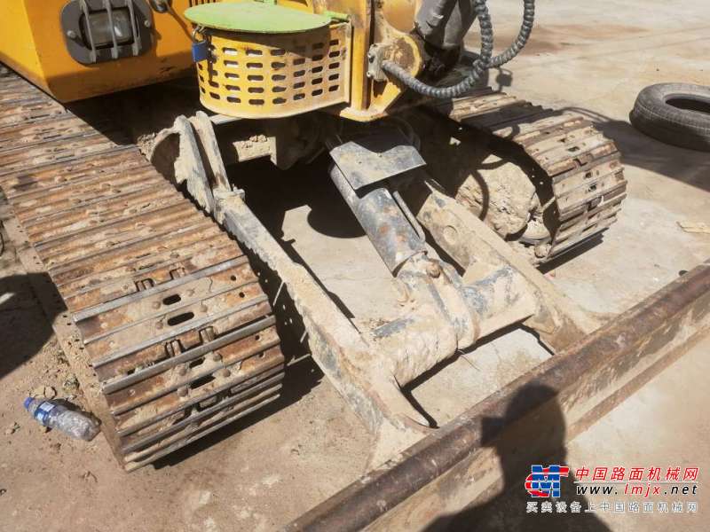 内蒙古出售转让二手8000小时2012年徐工XE60挖掘机
