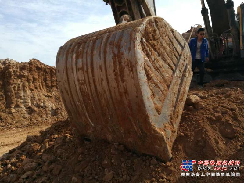 山西出售转让二手9500小时2010年沃尔沃EC460BLC挖掘机