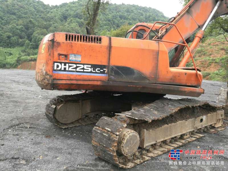 江西出售转让二手18000小时2006年斗山DH220挖掘机