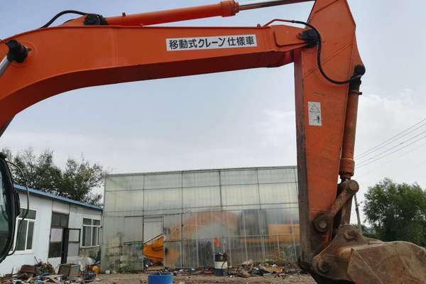 辽宁出售转让二手12000小时2010年日立ZX230挖掘机