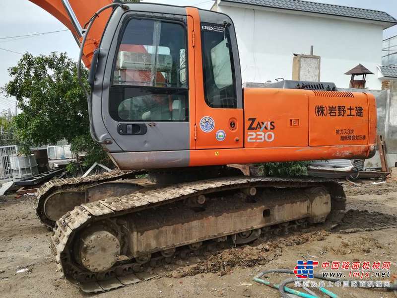 辽宁出售转让二手12000小时2010年日立ZX230挖掘机