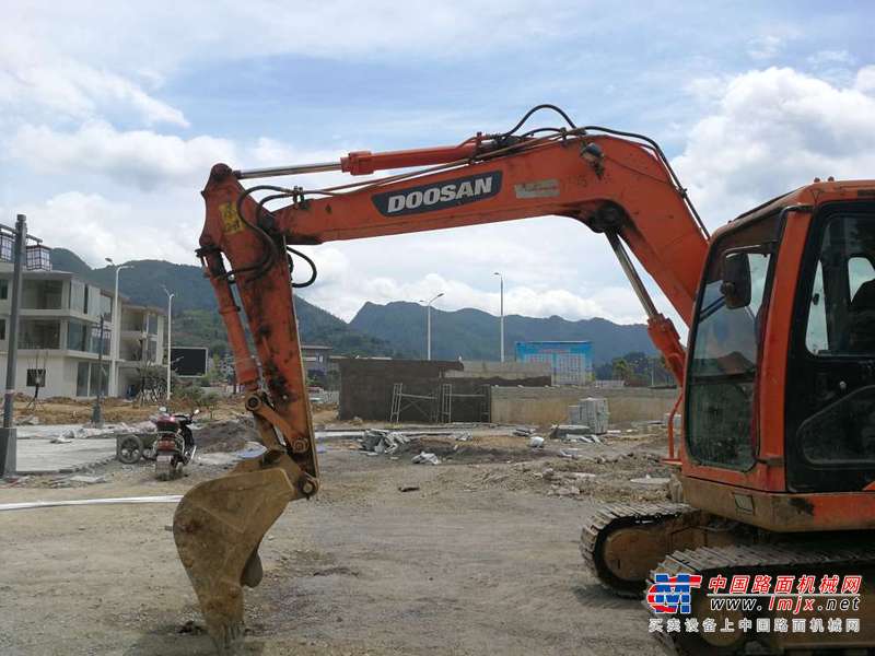贵州出售转让二手11486小时2011年斗山DH80挖掘机