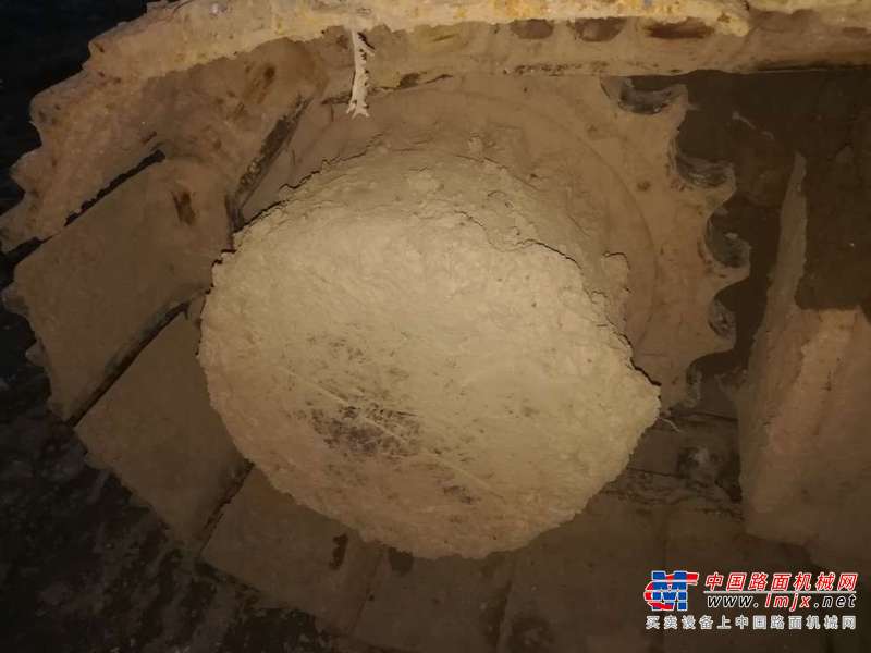 陕西出售转让二手5000小时2012年小松PC240LC挖掘机