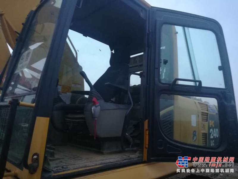 陕西出售转让二手5000小时2012年小松PC240LC挖掘机