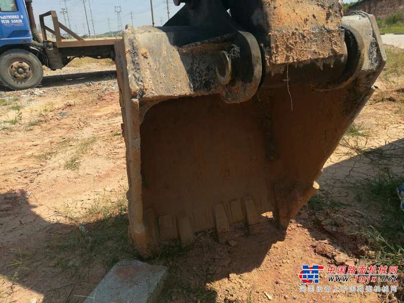 江西出售转让二手15000小时2007年现代R225LC挖掘机