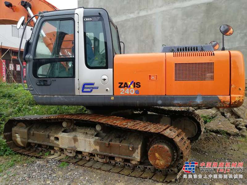 陕西出售转让二手3000小时2014年日立ZX240挖掘机