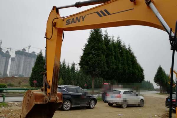 陕西出售转让二手8000小时2010年三一重工SY235C挖掘机