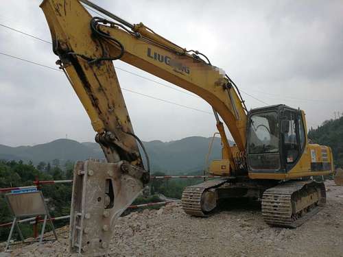 贵州出售转让二手9834小时2011年柳工CLG205C挖掘机