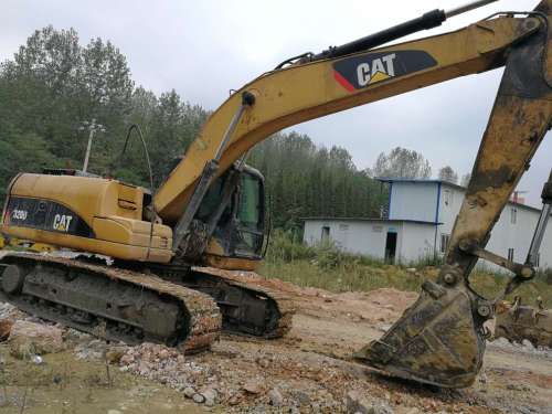 贵州出售转让二手10945小时2010年卡特彼勒320D挖掘机