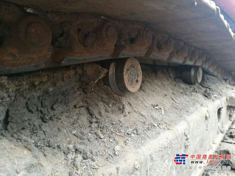 黑龙江出售转让二手13000小时2005年日立ZX230挖掘机