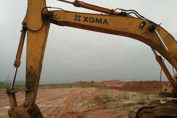 江西出售转让二手12000小时2008年厦工XG822LC挖掘机