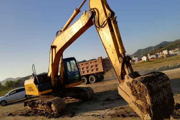 陕西出售转让二手7000小时2009年住友SH210挖掘机
