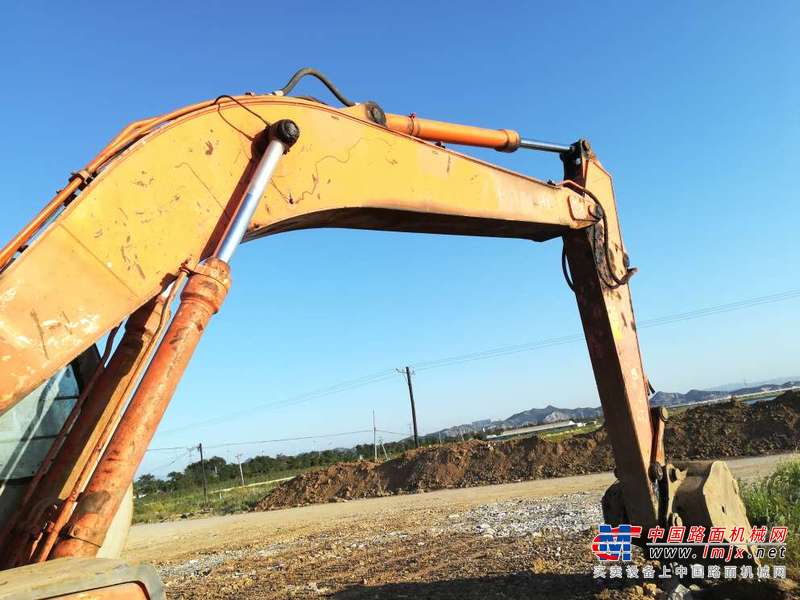 辽宁出售转让二手15000小时2003年日立EX200挖掘机