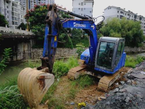 贵州出售转让二手6980小时2011年山重建机GC88挖掘机
