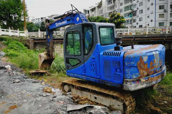 贵州出售转让二手6980小时2011年山重建机GC88挖掘机