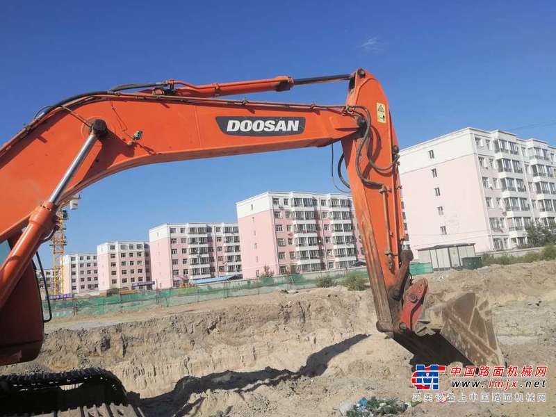 内蒙古出售转让二手15000小时2009年斗山DH225LC挖掘机
