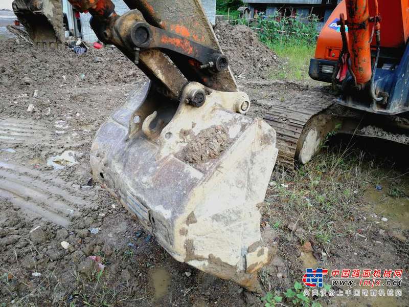 贵州出售转让二手9800小时2011年斗山DH80挖掘机