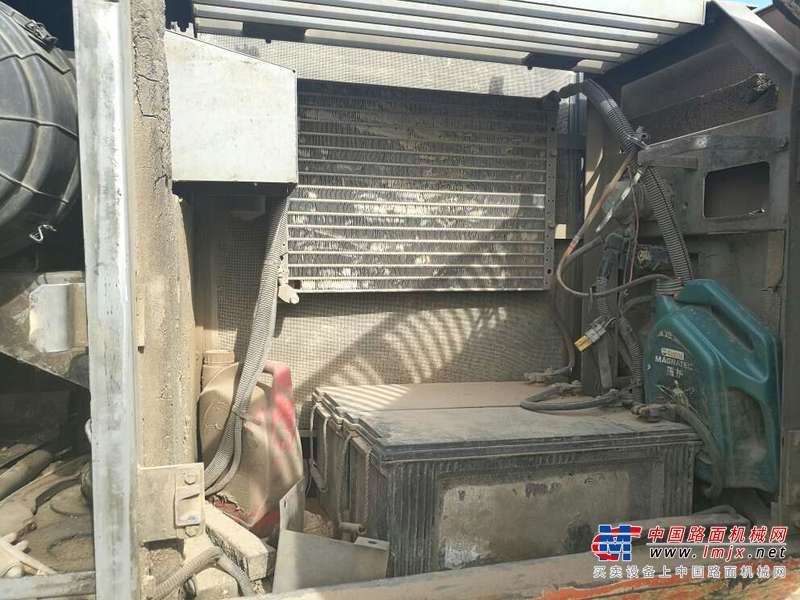 黑龙江出售转让二手15000小时2003年日立EX200LC挖掘机