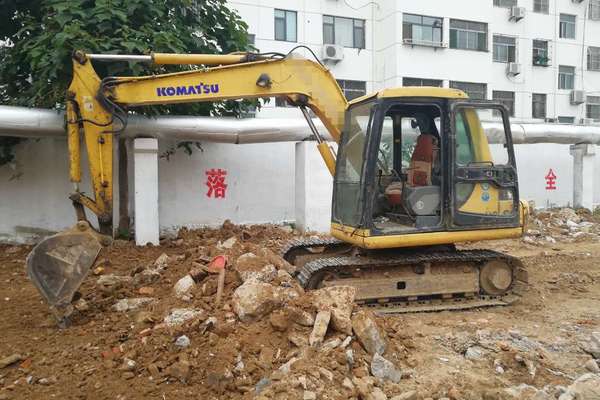 山东出售转让二手14537小时2009年小松PC60挖掘机