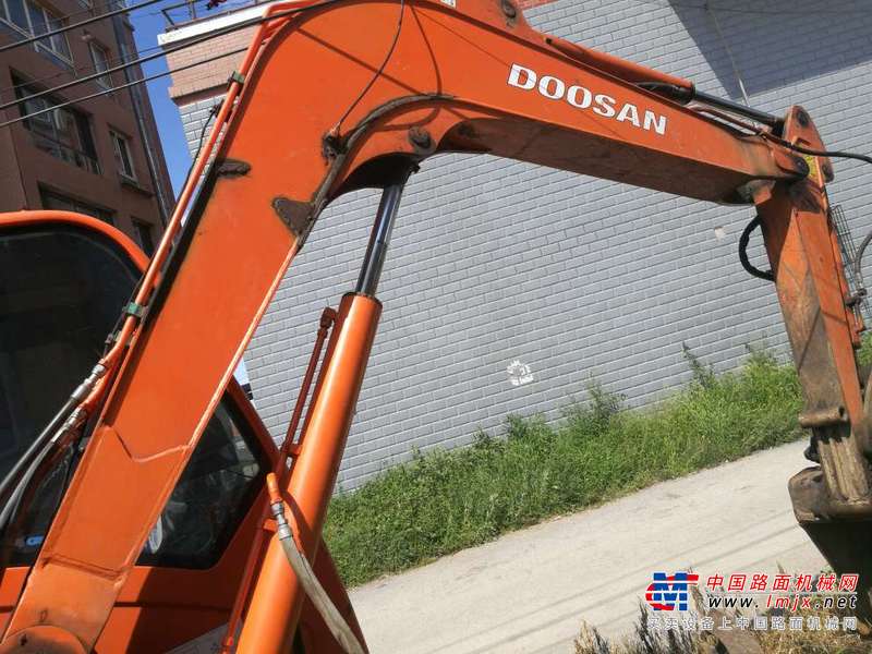 辽宁出售转让二手6000小时2009年斗山DH70挖掘机