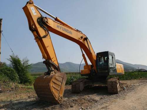 辽宁出售转让二手3000小时2010年现代R305LC挖掘机