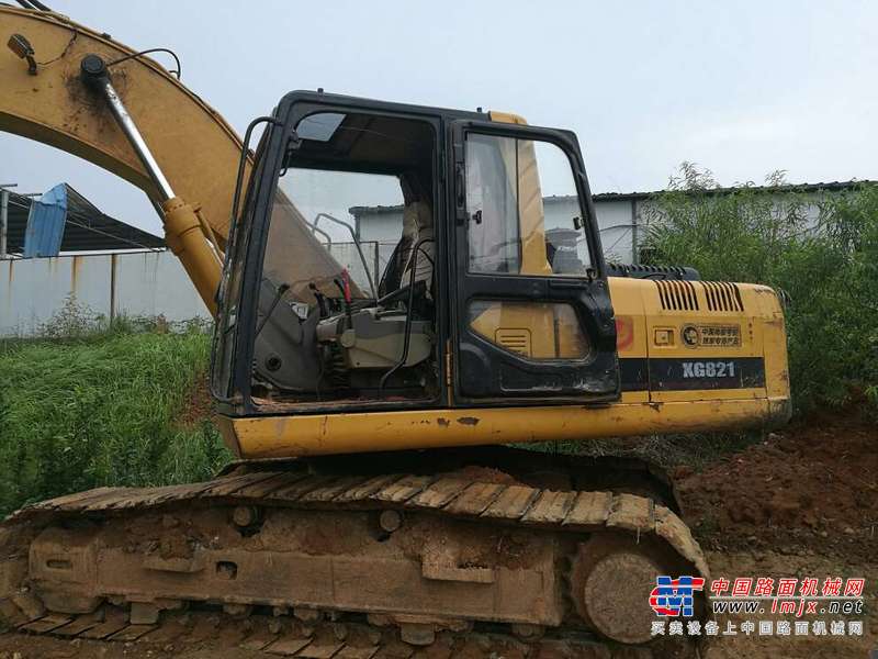 江西出售转让二手9000小时2011年厦工XG822LC挖掘机